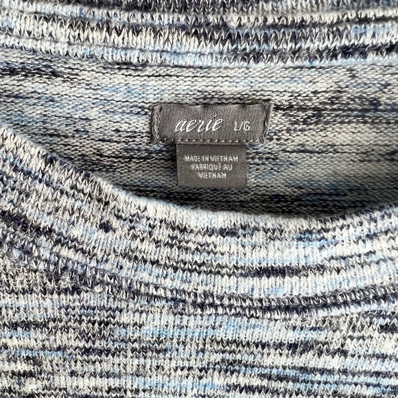 Aerie women’s loose fitting drawstring bottom sweater - Picture 2 of 3